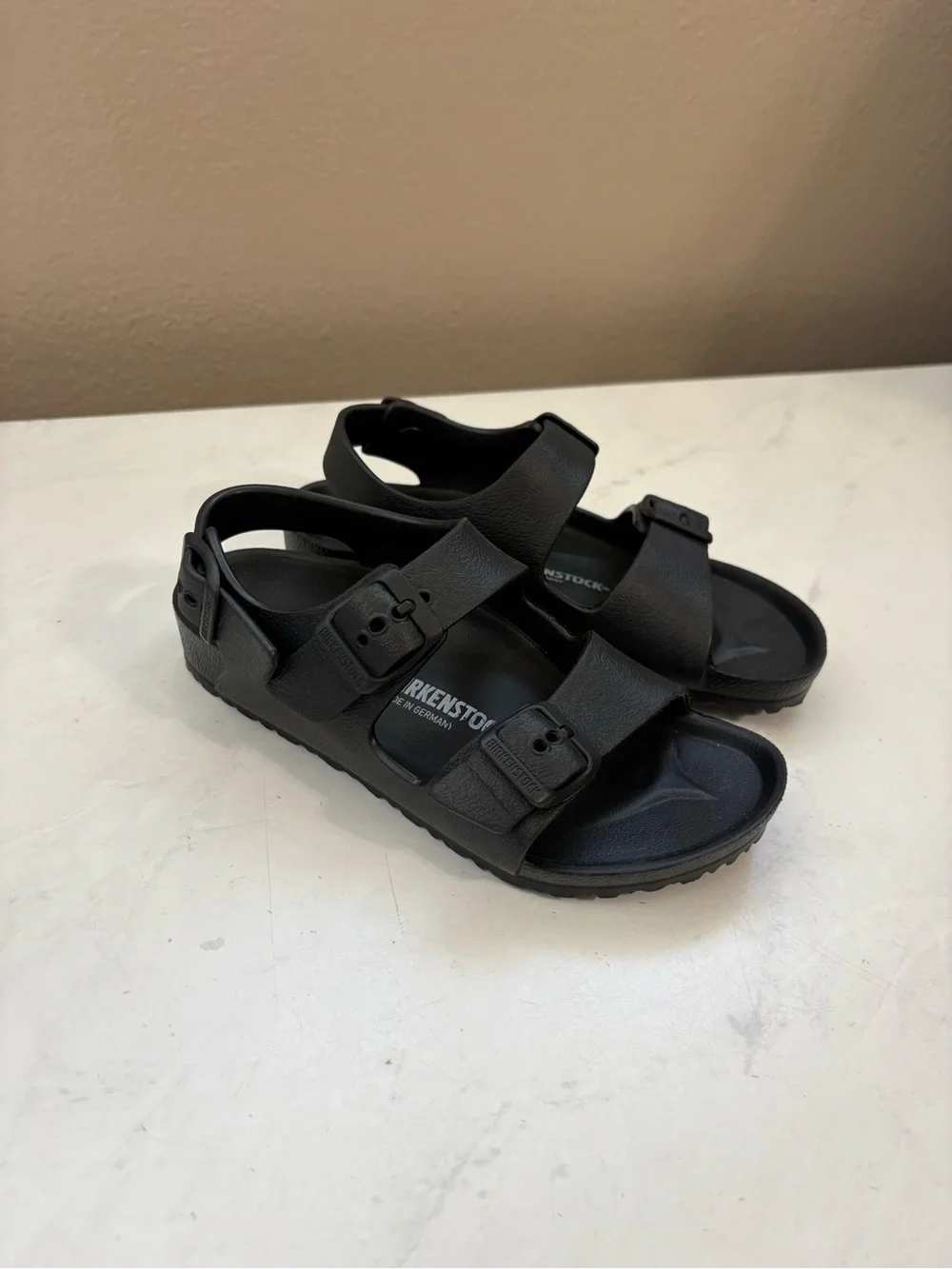 Birkenstock Youth Sz 31 Black Milano EVA Sandals Lightweight Travel Outdoor